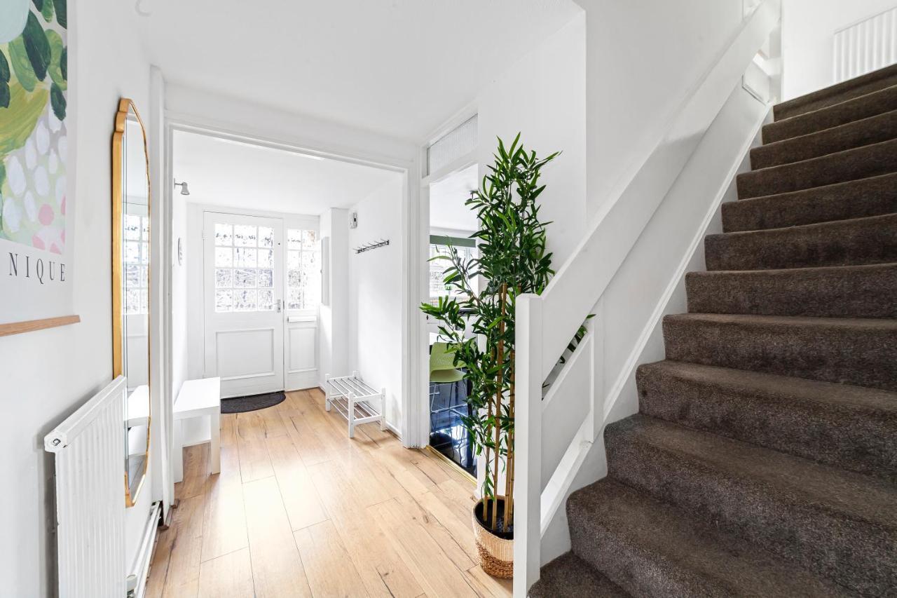 Arte Stays - 3-Bedroom Bright House London, Haggerston, Garden, Parking, 8 Min Walk To Haggerston Station, Weekly Or Monthly Stays, Serviced Accommodation - 7 Guests Eksteriør billede